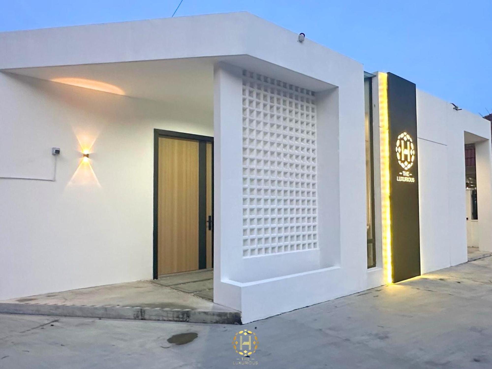 The Luxurious 27, Johor Bahru Villa Екстериор снимка