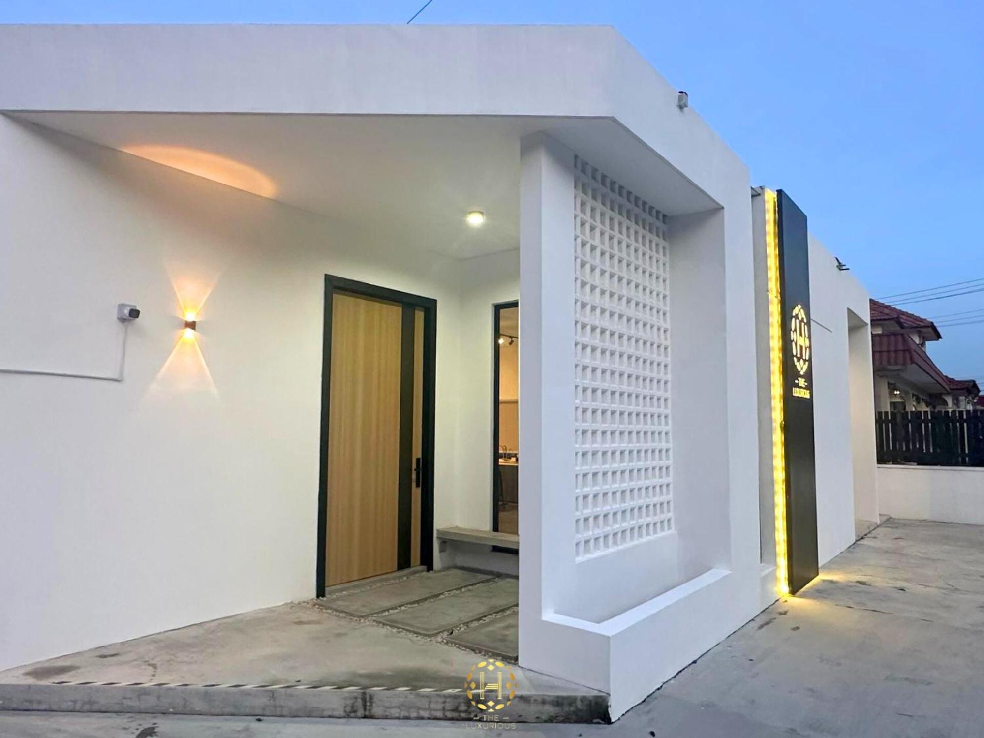 The Luxurious 27, Johor Bahru Villa Екстериор снимка