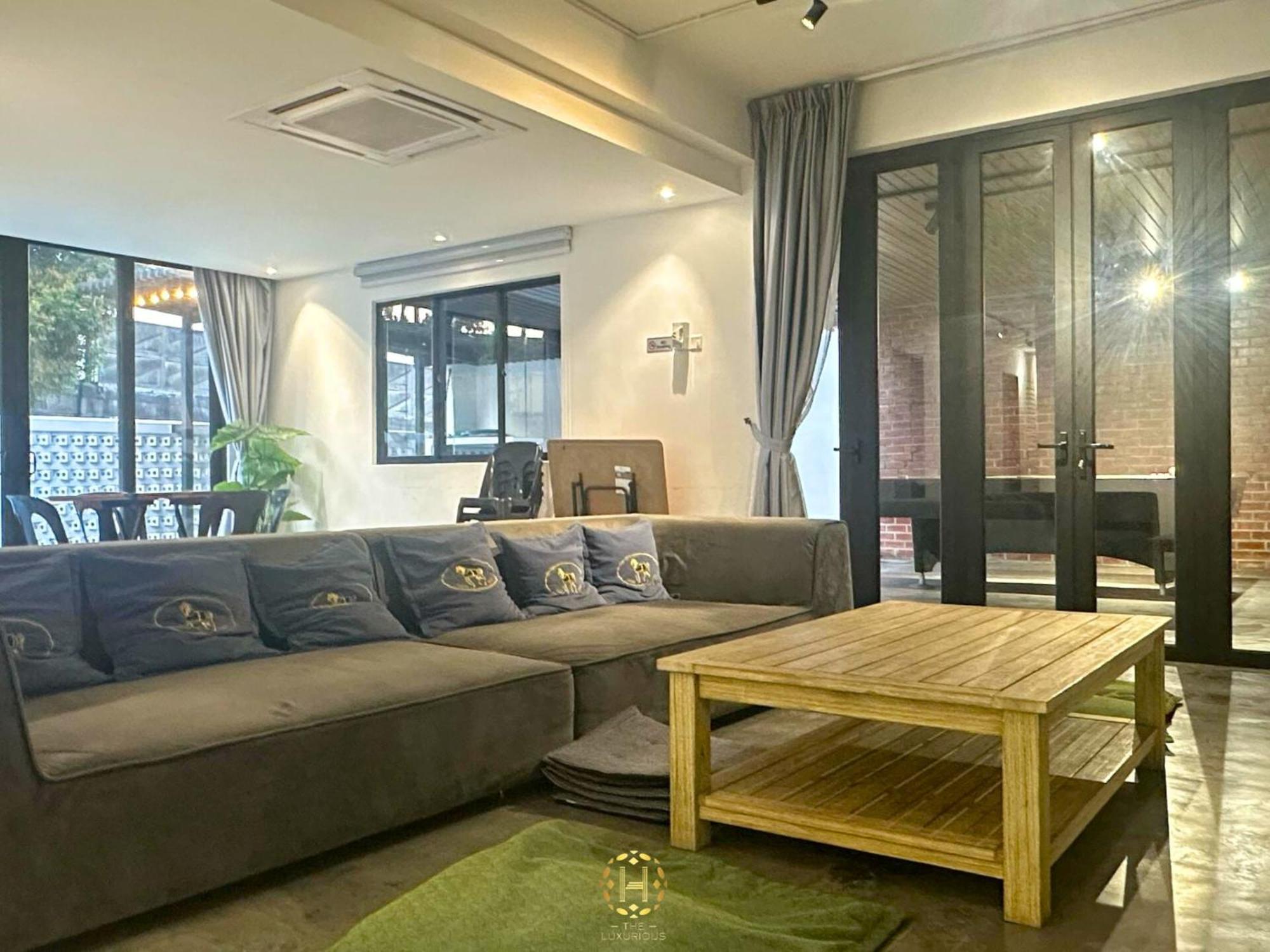The Luxurious 27, Johor Bahru Villa Екстериор снимка
